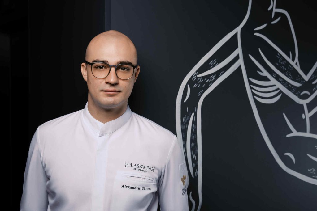 Alexandru Simon, Foto beigestellt