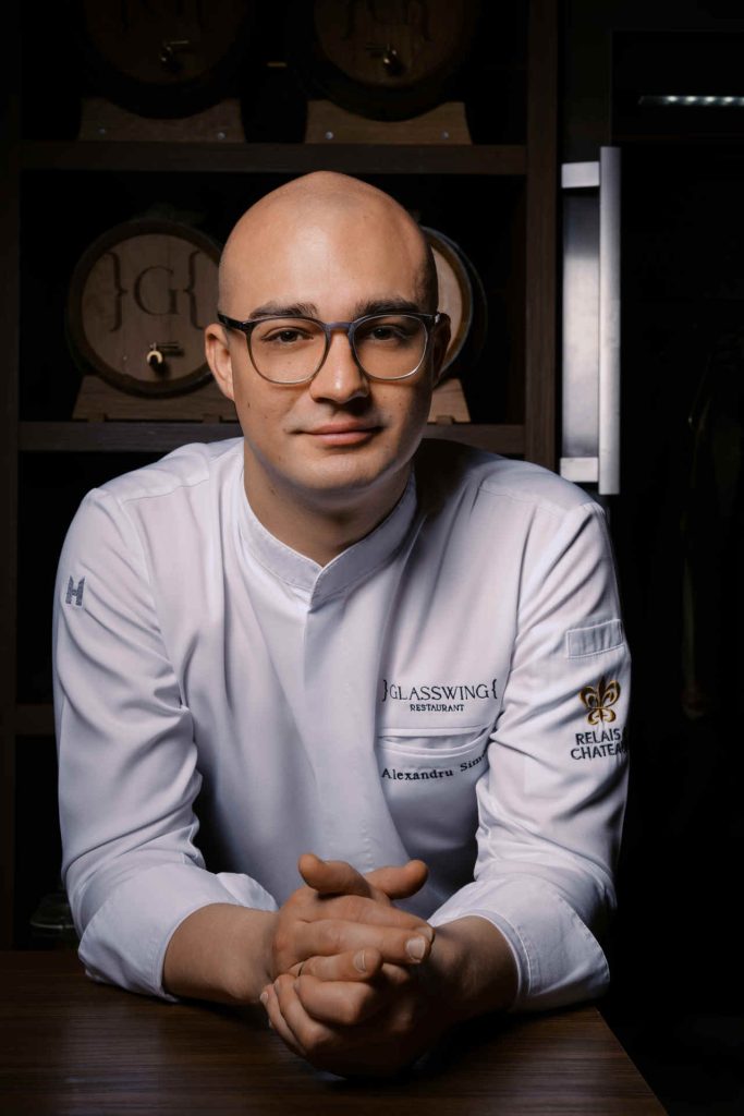 Alexandru Simon, Foto beigestellt