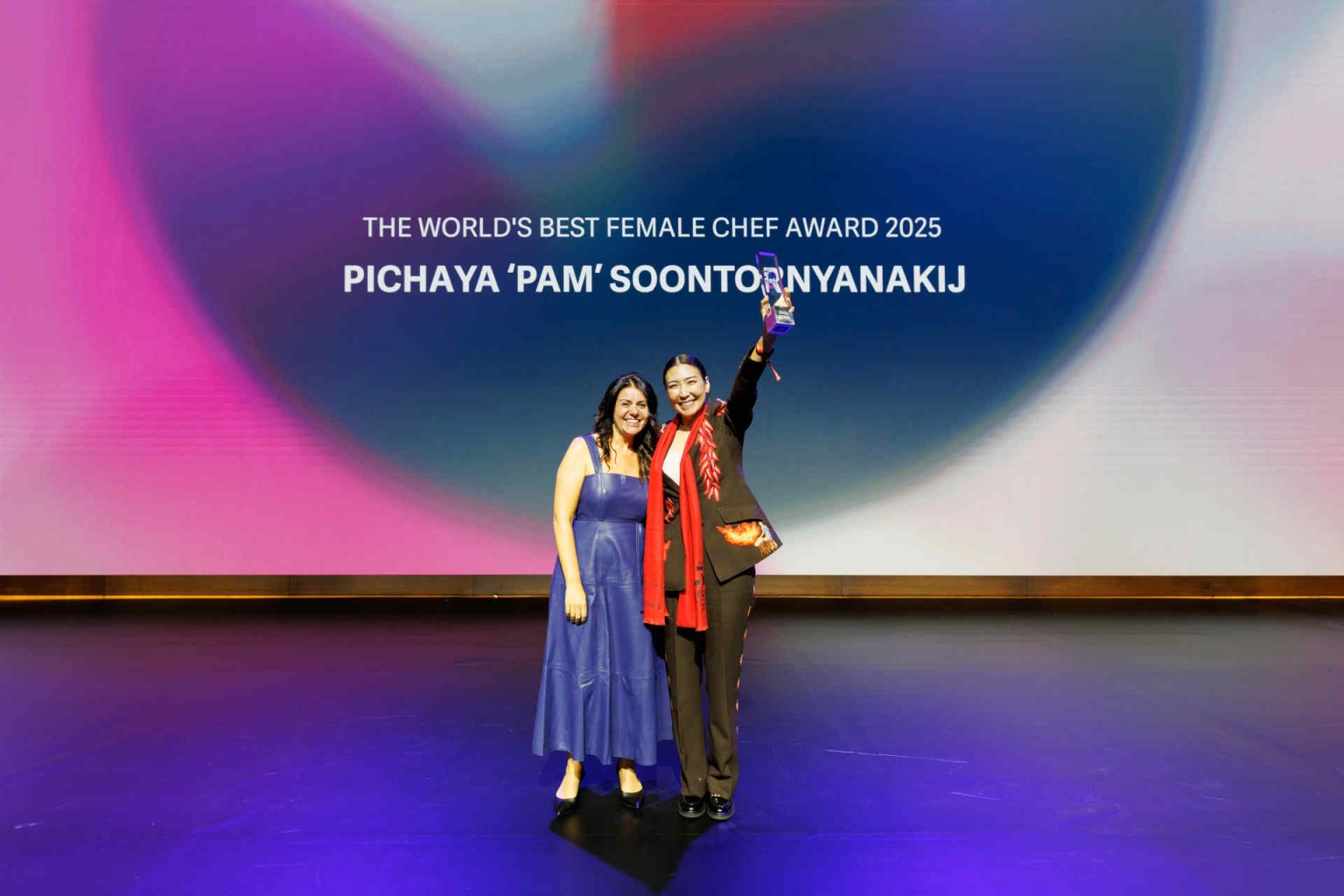 The World's Best Female Chef Award geht an Pichaya ‘Pam’ Soontornyanakij © World’s 50 Best Restaurants
