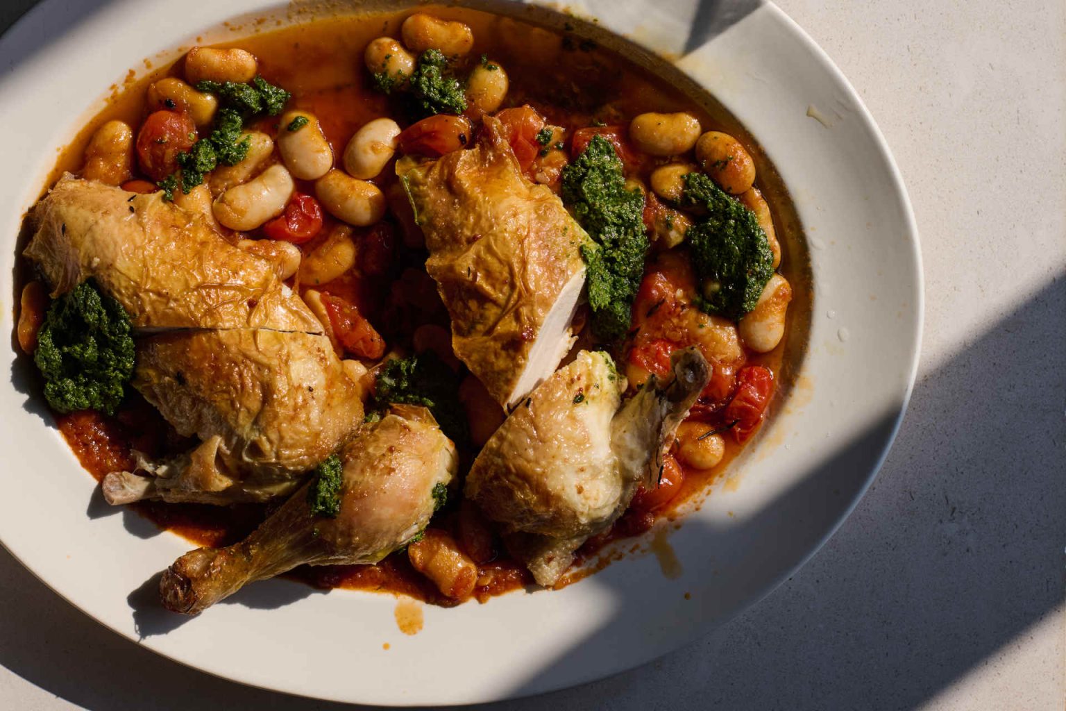 Huhn und Bohnen © Callwey / Thomas Straker
