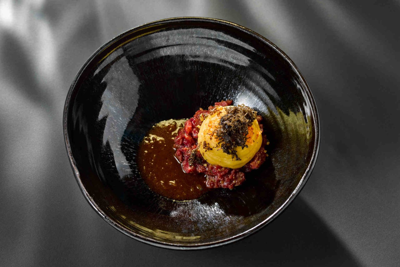 Beef Tartar und Perigordtrüffel, Foto beigestellt