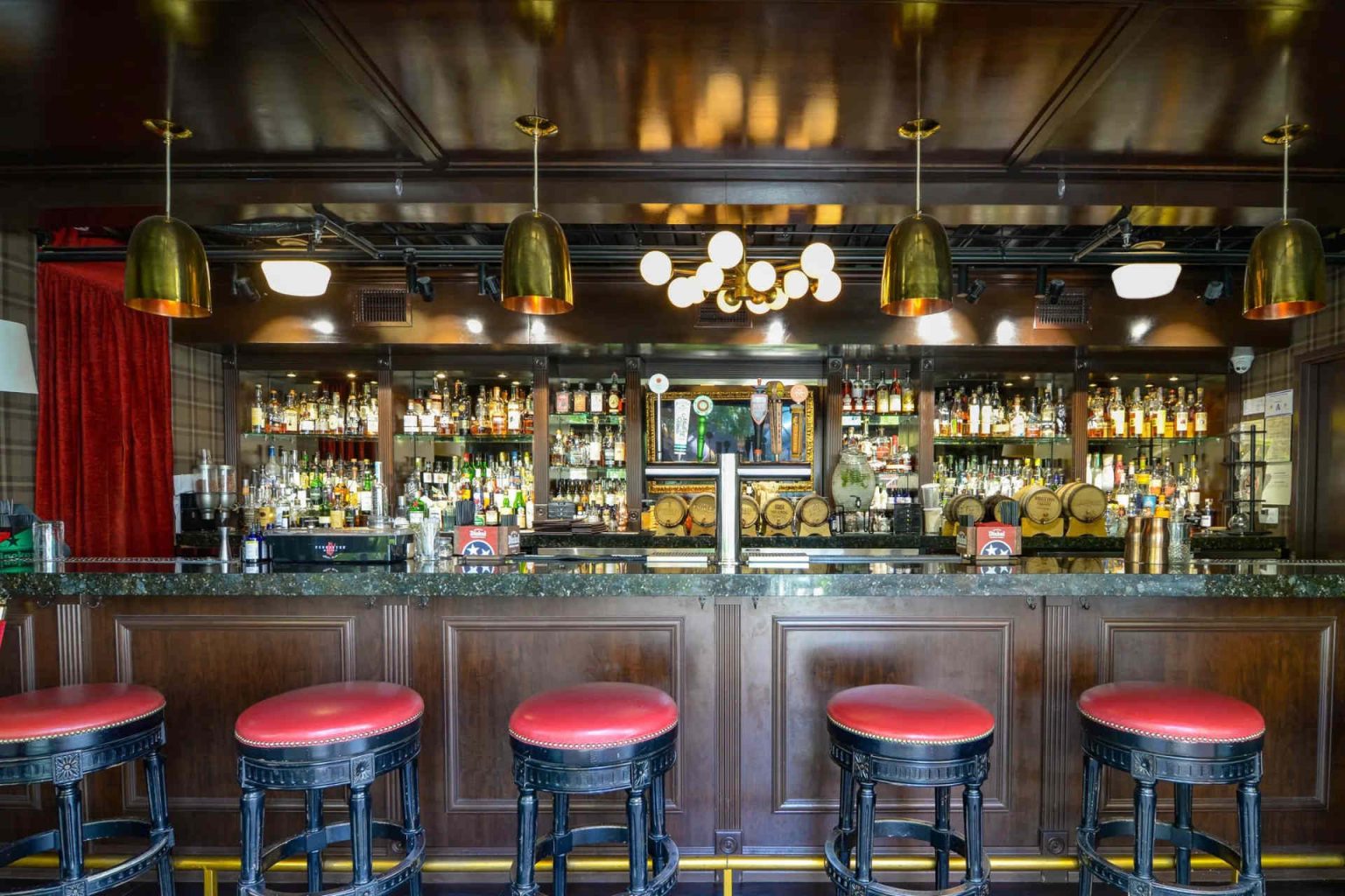 Oak & Ivy © Courtesy Neon Public Relations