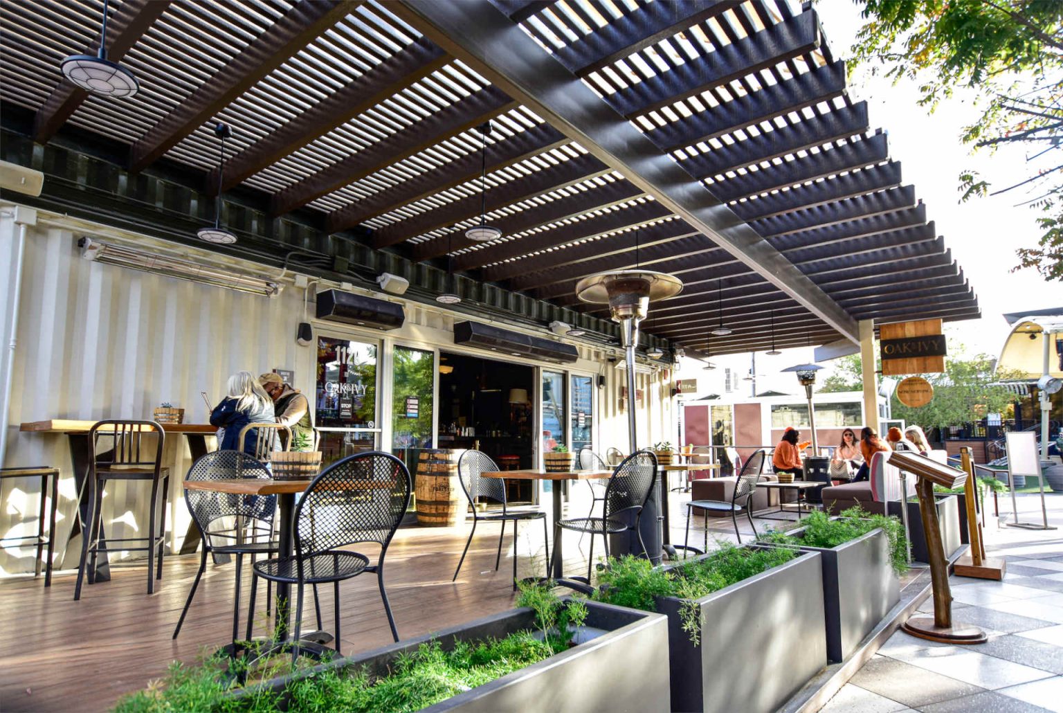 Oak & Ivy © Oak & Ivy