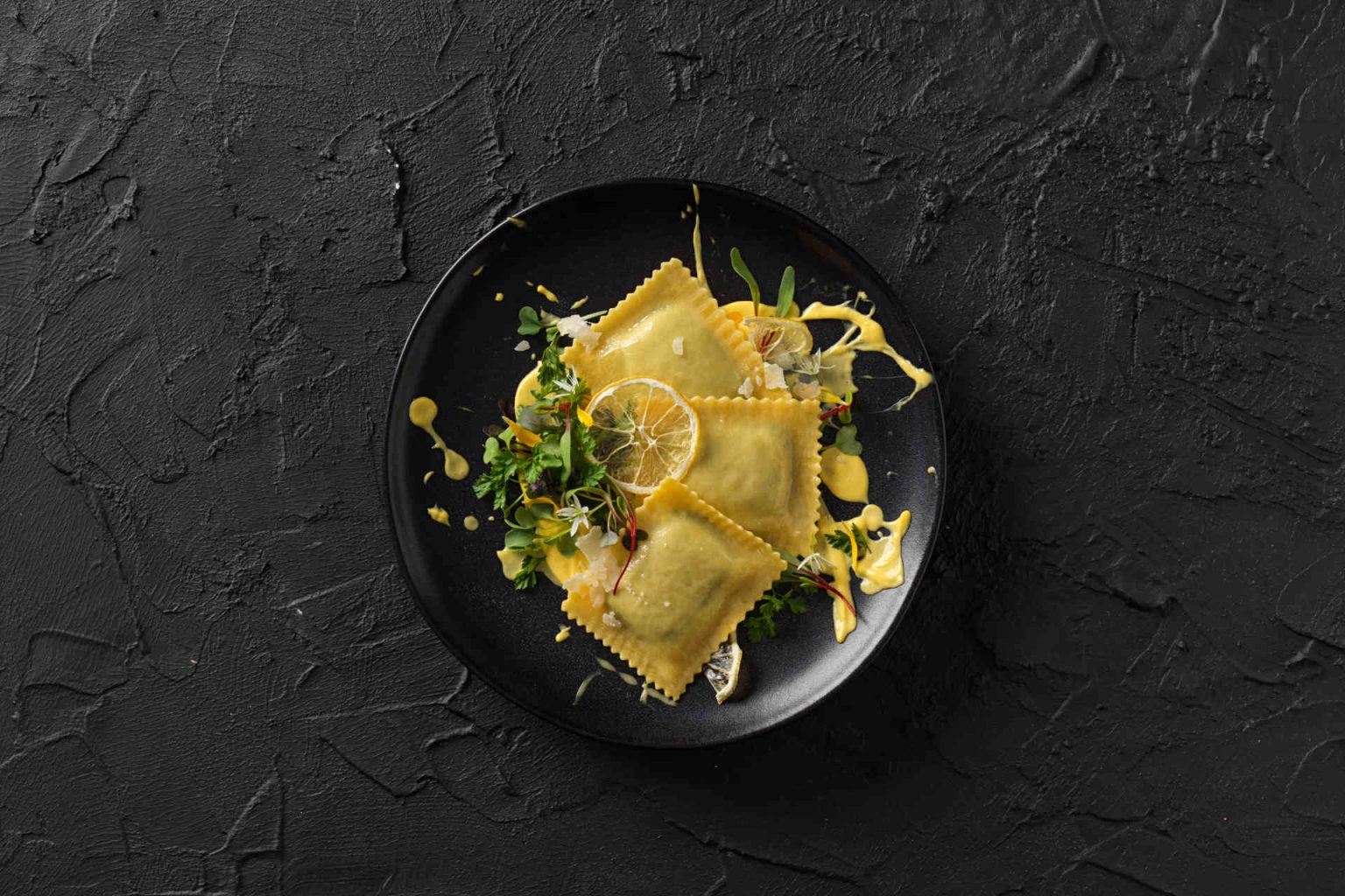 Gran Raviolo mit Büffelricotta und Spinat © Hilcona