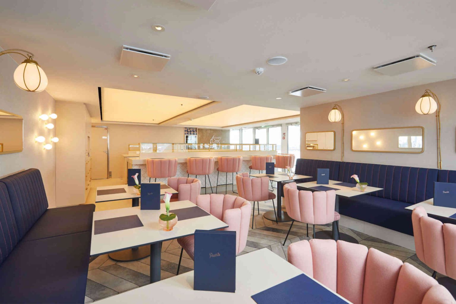 Restaurant Pearls auf der MS EUROPA © Hapag-Lloyd Cruises / Christian Wyrwa