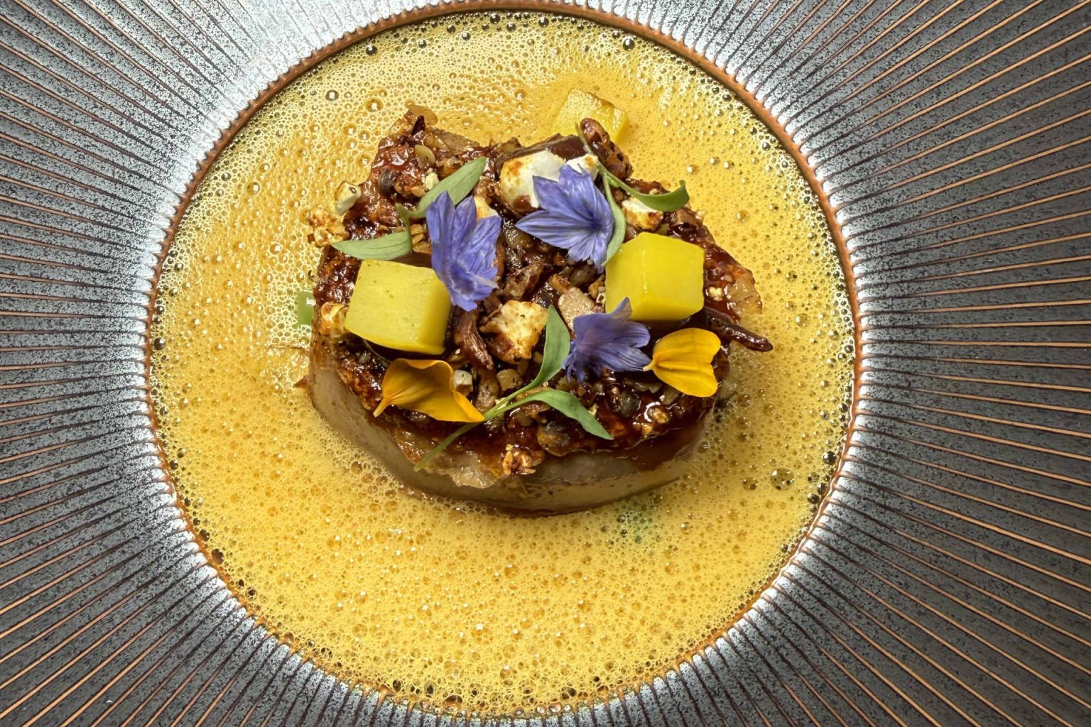 Foie Gras – Tamarinde – Grüne Mango – Vadouvan © Genusspunkt