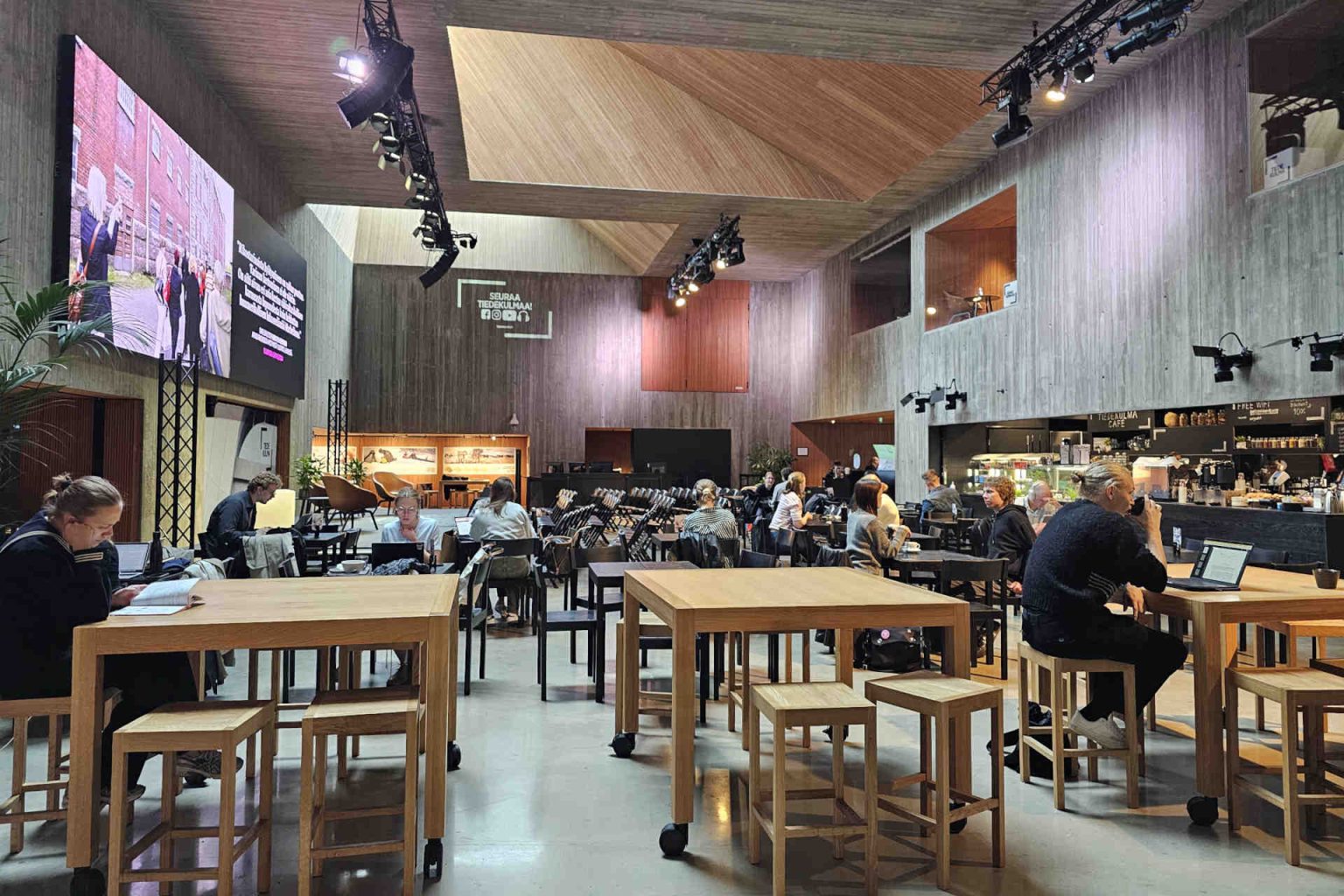 THINK CORNER © Pierre Nierhaus